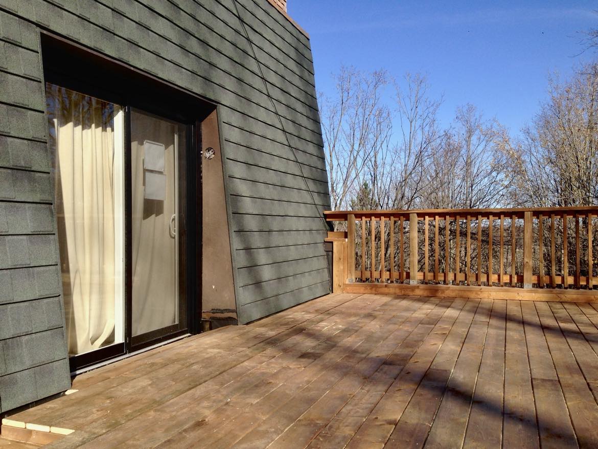 Roof Top Decking with Railing 